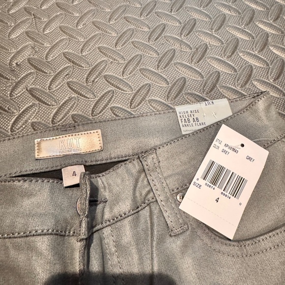 KUT Kelsey Coated Grey High Rise Fab Ab Ankle Flare - Picture 5 of 6